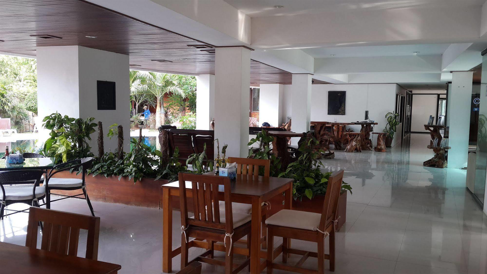 Chaweng Lakeview Condotel Koh Samui Buitenkant foto